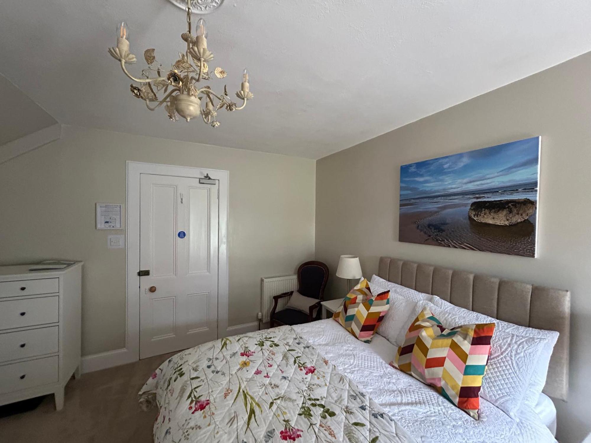 Glen Lyon Lodge Bed And Breakfast Nairn Εξωτερικό φωτογραφία