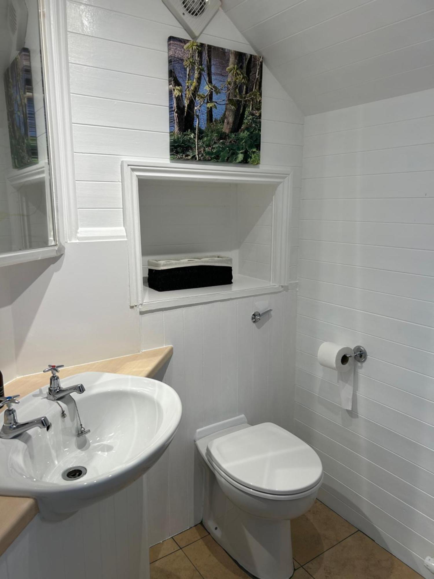 Glen Lyon Lodge Bed And Breakfast Nairn Δωμάτιο φωτογραφία